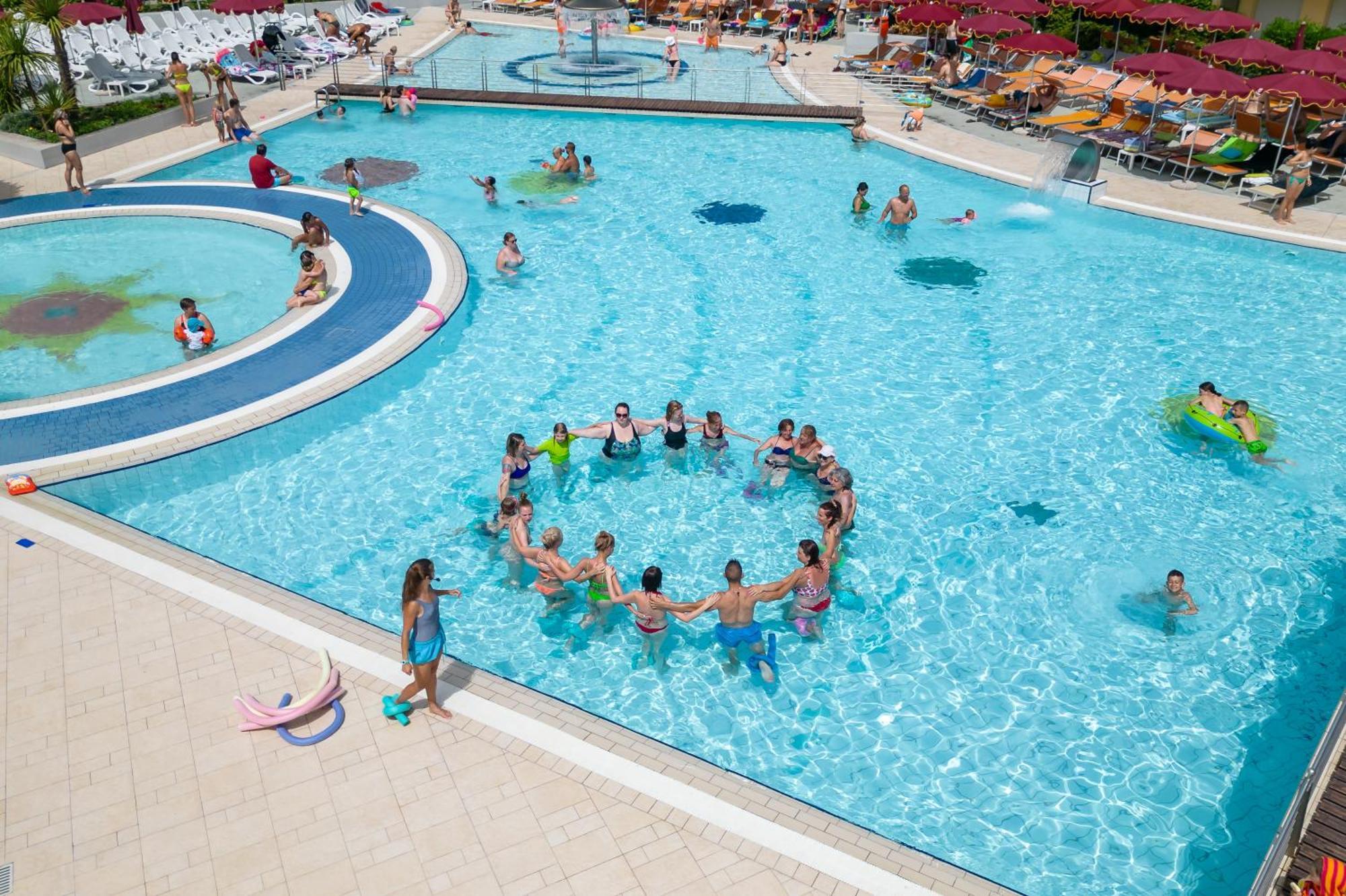 Villaggio Planetarium Resort Бибионе Екстериор снимка